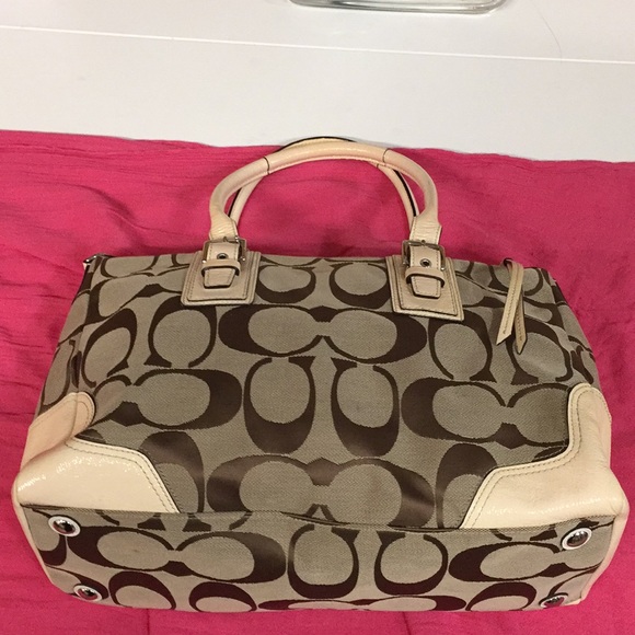 Coach - Picture 2 of 2